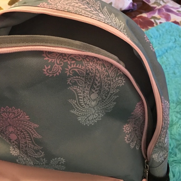 Ivory Ella Pink & Gray Paisley Backback Bag, for Books, Laptop, Water, Nwt - Picture 8 of 14